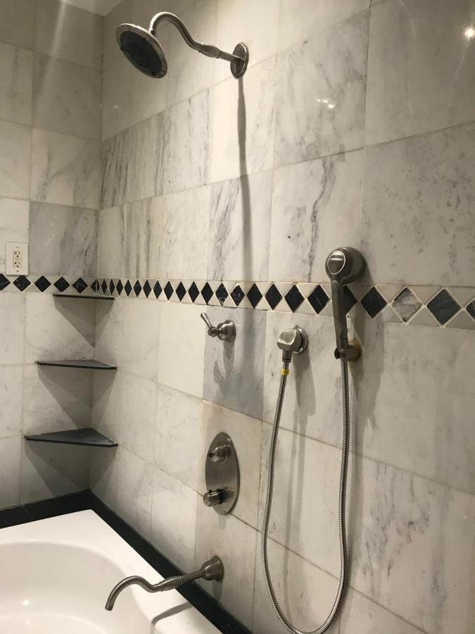 Gorgeous 2 Bedroom Apt Brooklyn New York Bagian luar foto